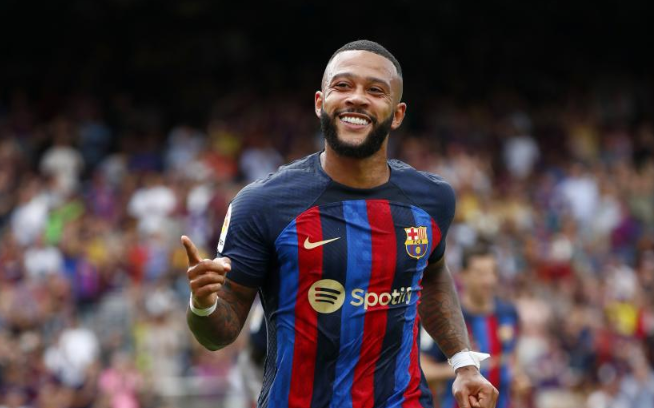 Selebrasi Memphis Depay